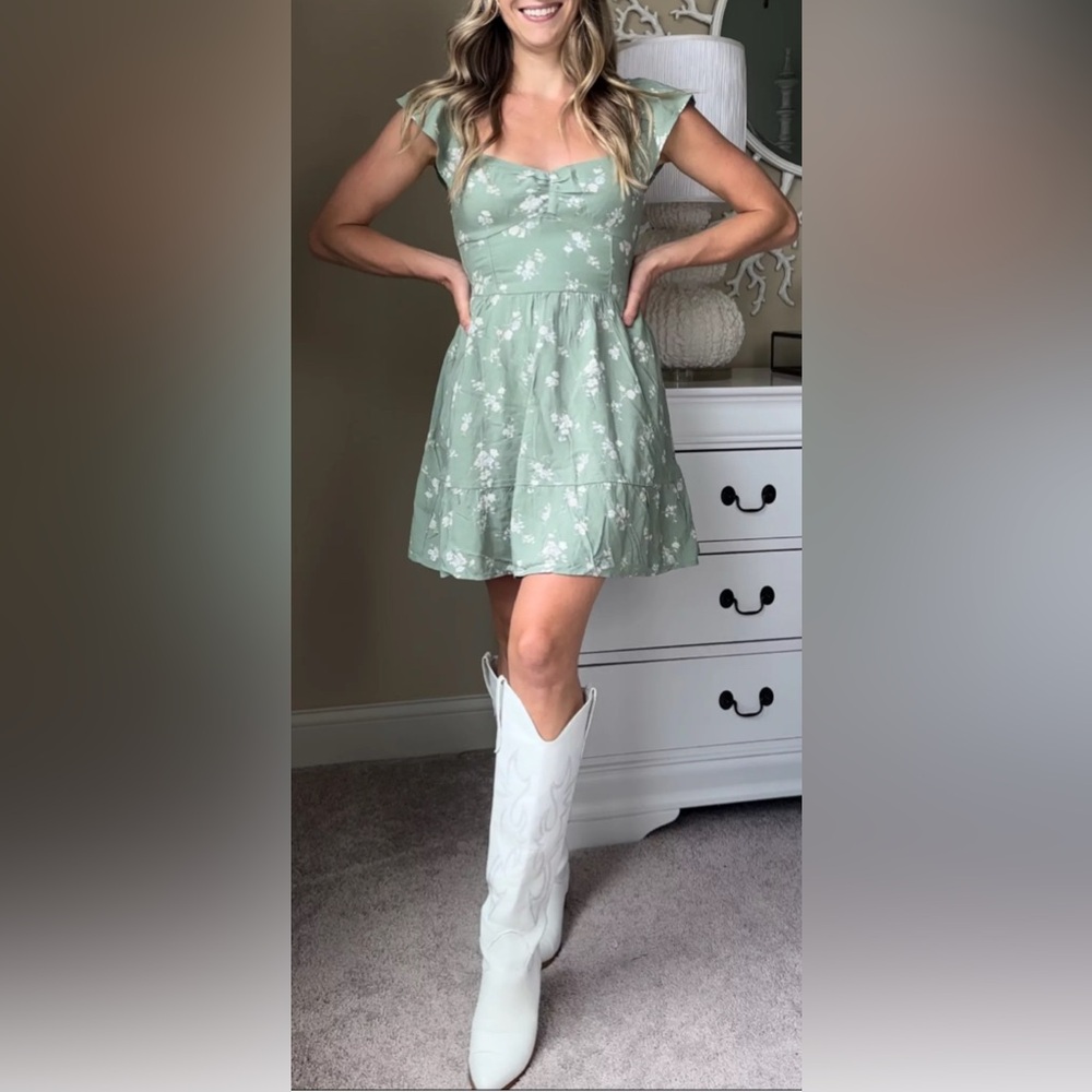 Hollister Green Tiered Skater Skirt Knee-Length Casual
